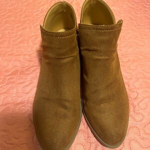 Time and Tru‎ Brown Ankle Boots